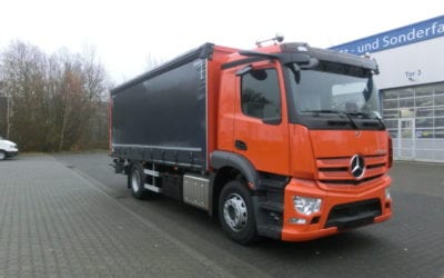 Planenaufbau zum Transport von Baustoffen