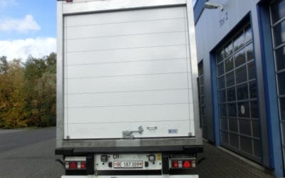 Rolltor für Sattelauflieger
