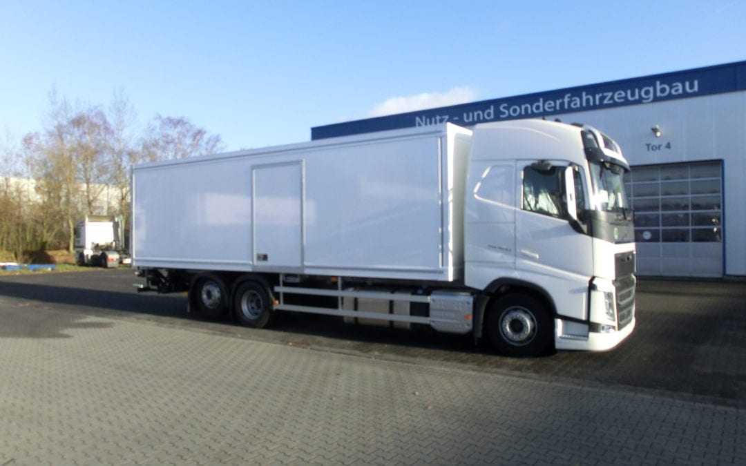 TK-Aufbau auf Volvo FH 420